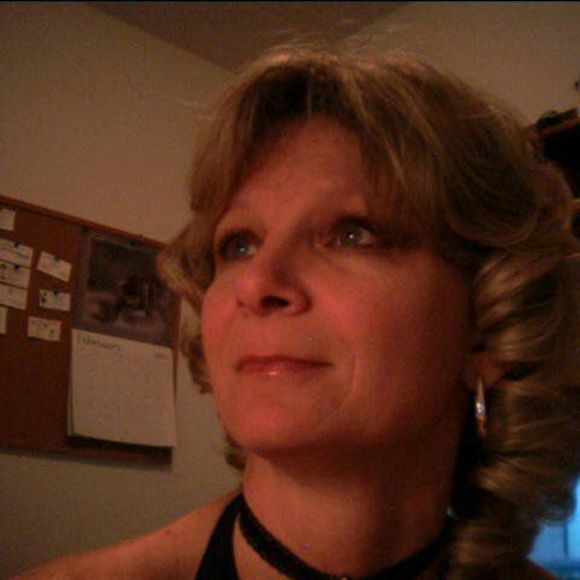Meet your Posher, Deanna - Picture 1 of 1